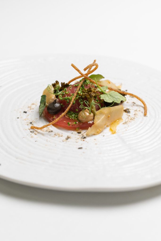 Balfegó bluefin tuna ravioli with broccoli, shiitake and black garlic aioli - Balfegó