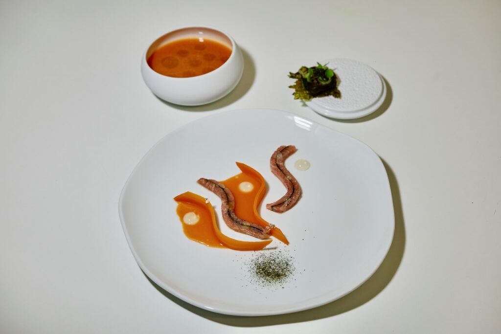 El chef alemán Franz-Josef Unterlechner gana Chef Balfegó 2025 28 Manchada Shaurya Atun Zanahoria Algas 1